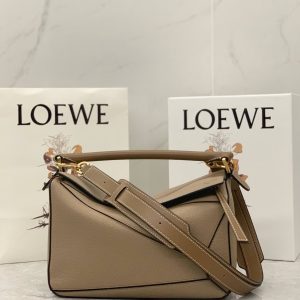 Loewe Medium Puzzle Bag