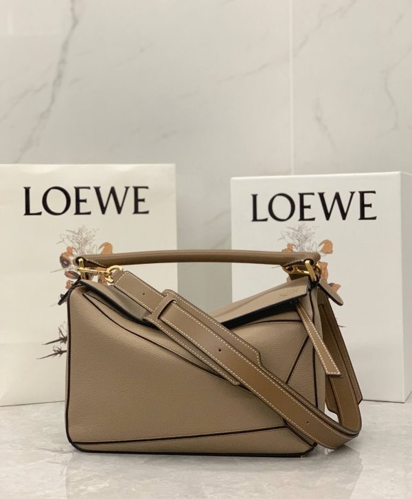 Loewe Medium Puzzle Bag