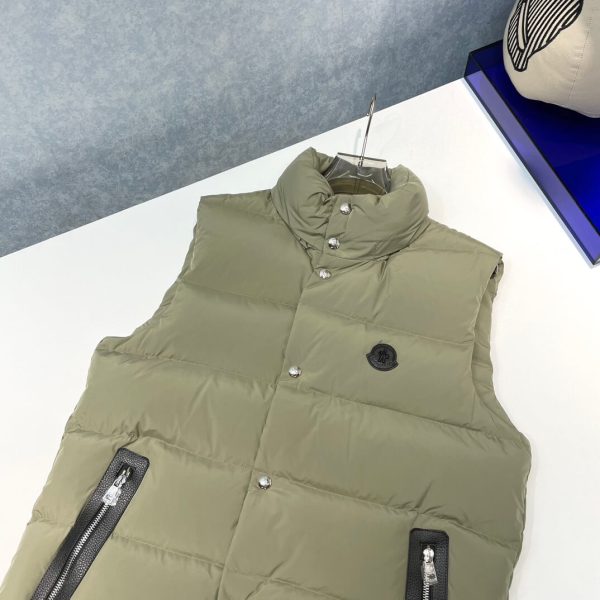 Moncler's 2023 Sleeveless Down Vest: Fashion Meets Functionality