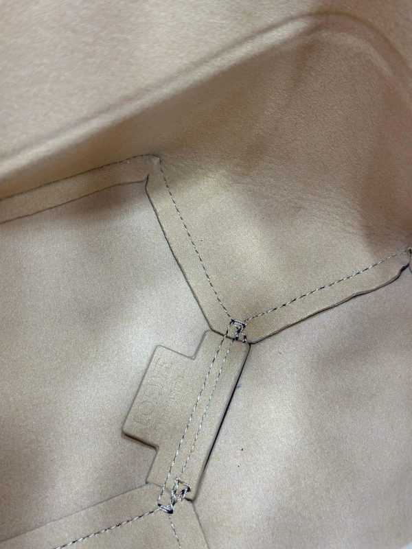 Loewe Puzzle Fold Bag: Latest Fashion Trends