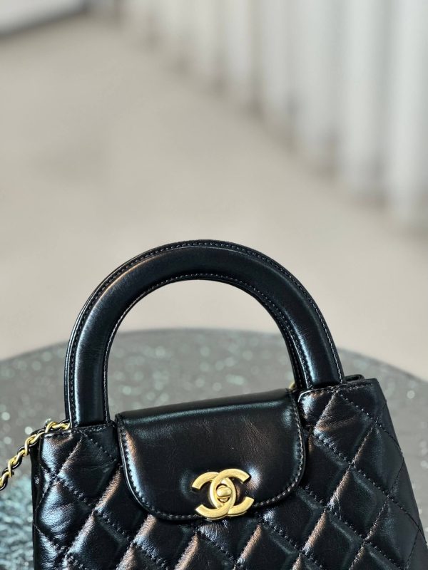 Chanel Glamour: The Kelly Black Large Size Bag